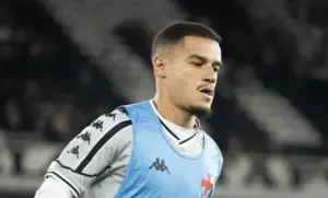 Vasco: Diniz revela que Coutinho pensou em encerrar a carreira