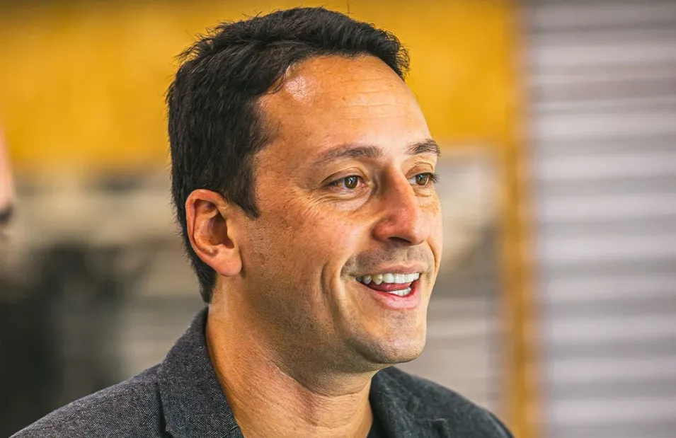 Criciuma prepara saida de diretor