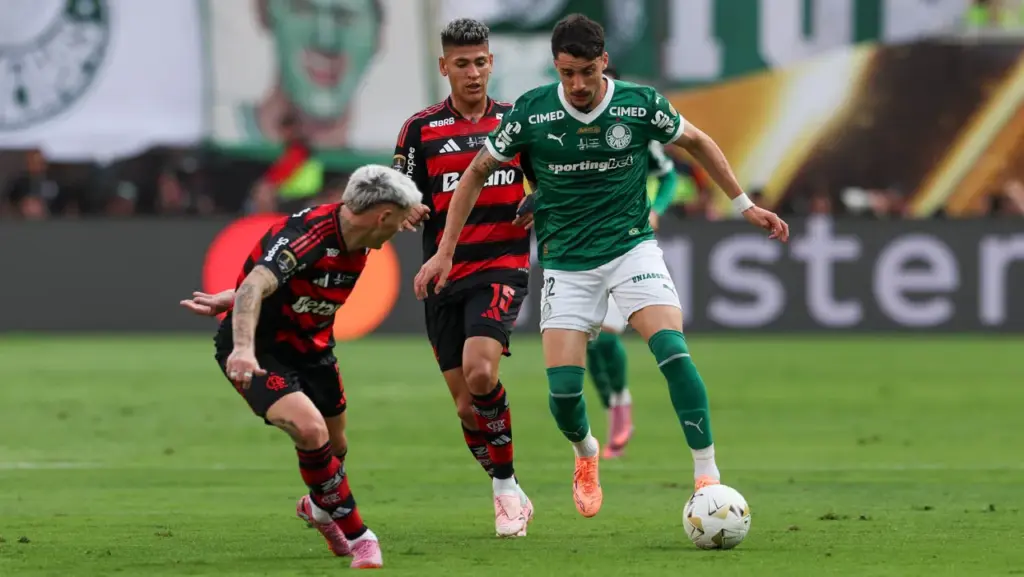 Palmeiras 0 x 1 Flamengo – Rubro-Negro é o 1º brasileiro tetracampeão da América