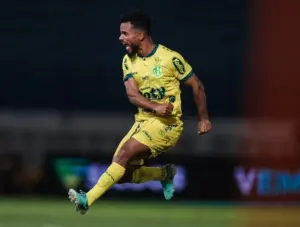 Danielzinho elogia atuação do Mirassol apesar da derrota no Barradão