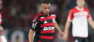 Peñarol abre conversas para tirar De La Cruz do Flamengo