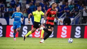 Sport afasta Dérik Lacerda por motivos disciplinares