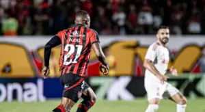 Vitória respira fora do Z-4 e encara o Botafogo desfalcado