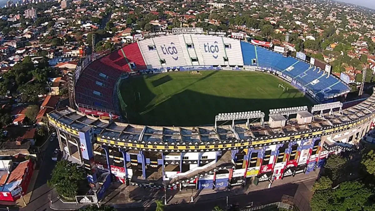 Estadio Defensores del Chaco 1