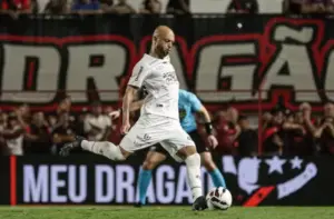 Ferroviária tenta manter trio titular para 2026 após rebaixamento