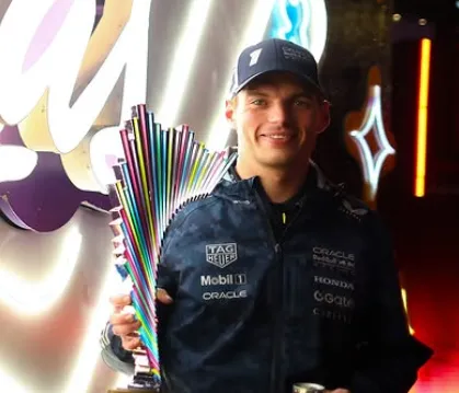 Verstappen mantém pés no chão e chefe da McLaren se desculpa: 'Não foi intencional'