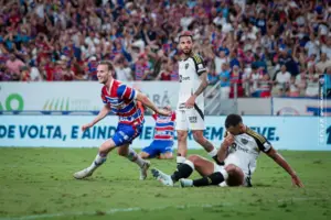 BRASILEIRÃO: Fortaleza esquenta briga contra o Z-4 e Corinthians tropeça em casa