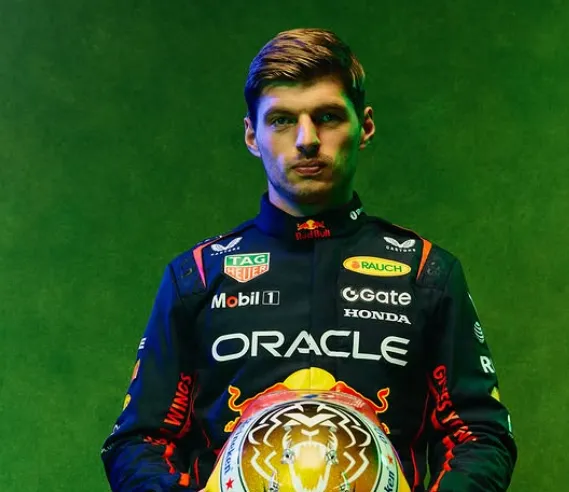 Max Verstappen cita família e acena com adeus à Fórmula 1