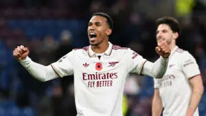 CAMPEONATO INGLÊS: Arsenal vence 9ª seguida e consolida liderança