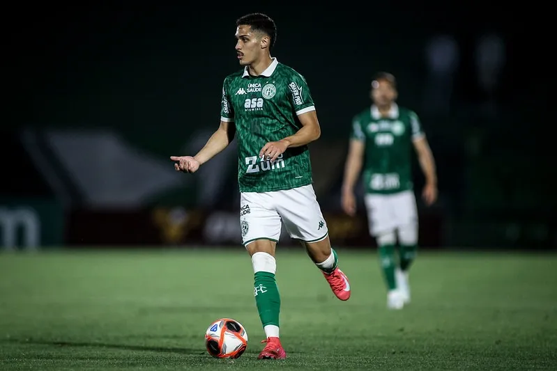 Meia Vinícius Yuji - Foto: Raphael Silvestre/Guarani FC