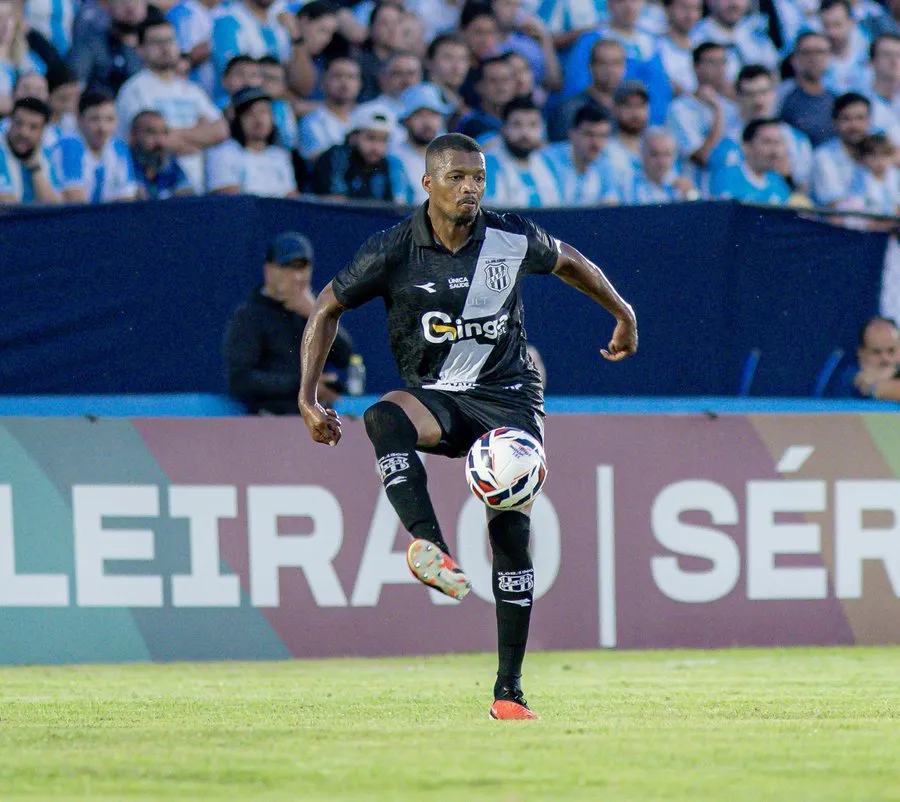 Pacheco na final contra o Londrina - Foto: Alexandre Henrique