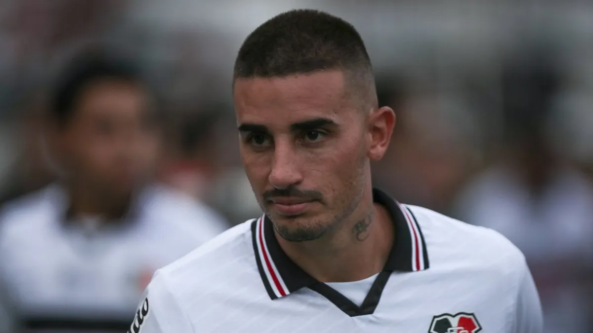 Thiago Galhardo deixa o Santa Cruz após vitória na Justiça