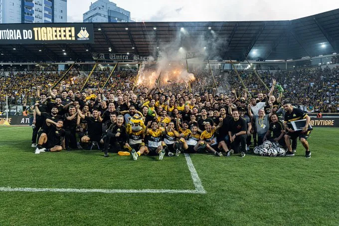 Joao Carlos celebra vitoria do Criciuma e projeta acesso