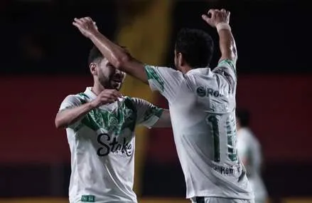 Sport 0 x 2 Juventude - Papo vence e deixa Leão virtualmente rebaixado 3 Brasileirão - 2025