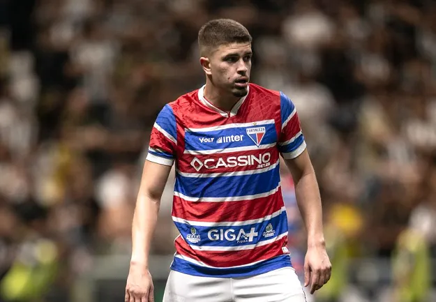 Lucas Gazal se destaca com assistência e bons números no empate do Fortaleza contra o Atlético-MG