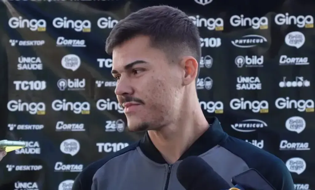 Noroeste tem interesse no lateral Pacheco, da Ponte Preta 2 Leocovick, lateral-esquerdo da Ponte Preta - Foto: Divulgação