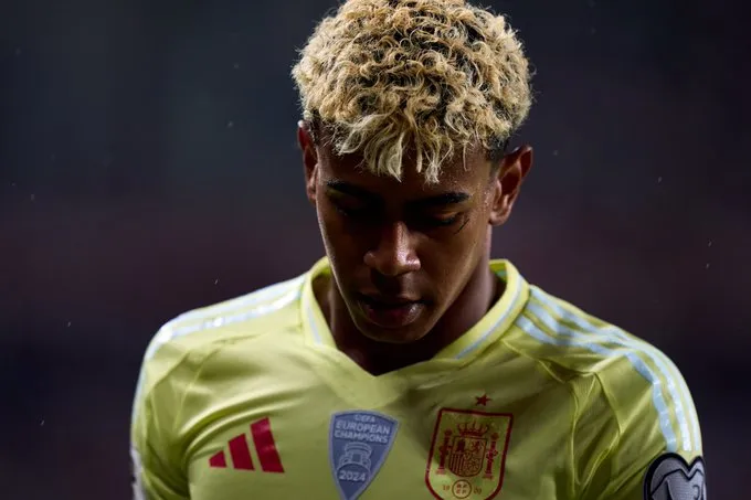 Lamine Yamal é cortado e Federação Espanhola critica Barcelona