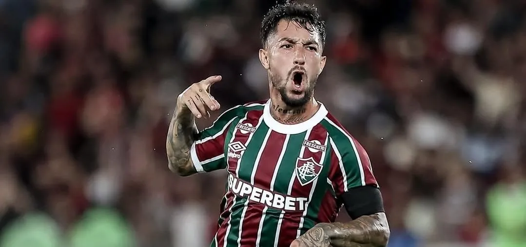 Lucho Acosta em ação pelo Fluminense (Foto: Lucas Merçon-FFC)