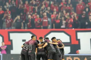 Athletico-PR esgota ingressos e gera expectativa de recorde para decisão