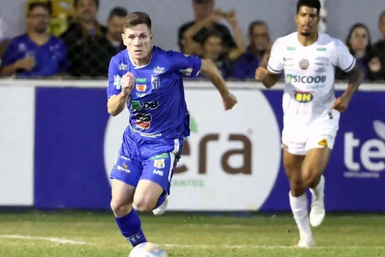 Marzagão foi vice-campeão da 2ª divisão do Campeonato Mineiro com a URT 