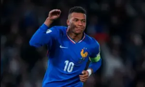 Mbappé se lesiona e é dispensado da seleção francesa