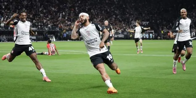 Crespo elogia o São Paulo e quer ‘jogadores com saúde’