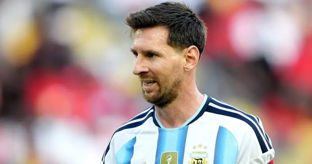 Argentina derrota Angola em amistoso com grande atuação de Messi
