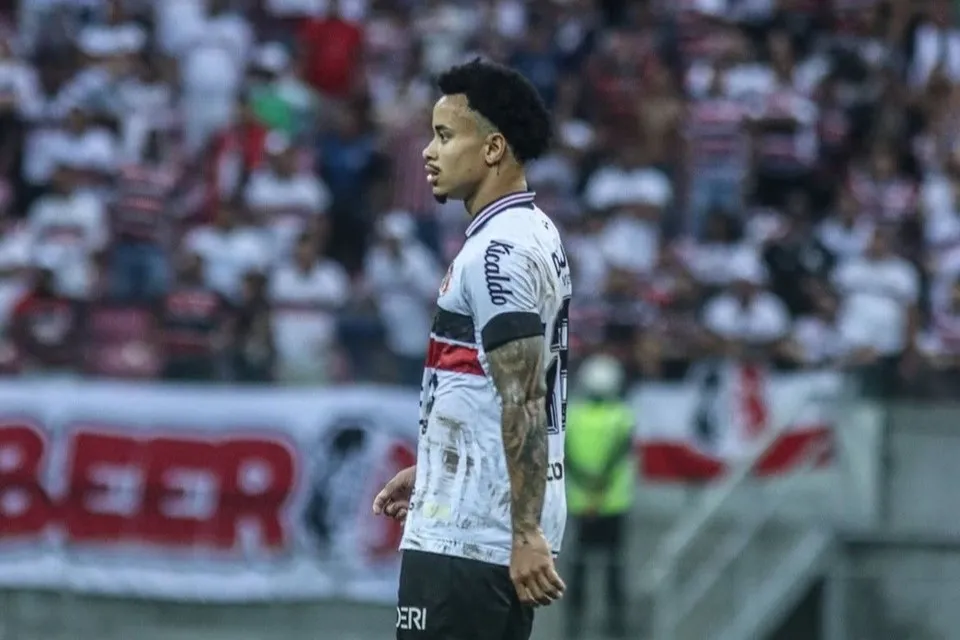 Santa Cruz perde Nathan após atraso de pagamentos