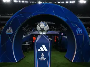 Newcastle denuncia agressão da polícia francesa contra seus torcedores