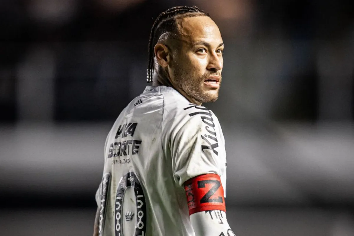 Neymar é cobrado em faixa colocada em frente ao CT do Santos