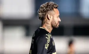 Neymar é relacionado pelo Santos para decisão contra o Sport