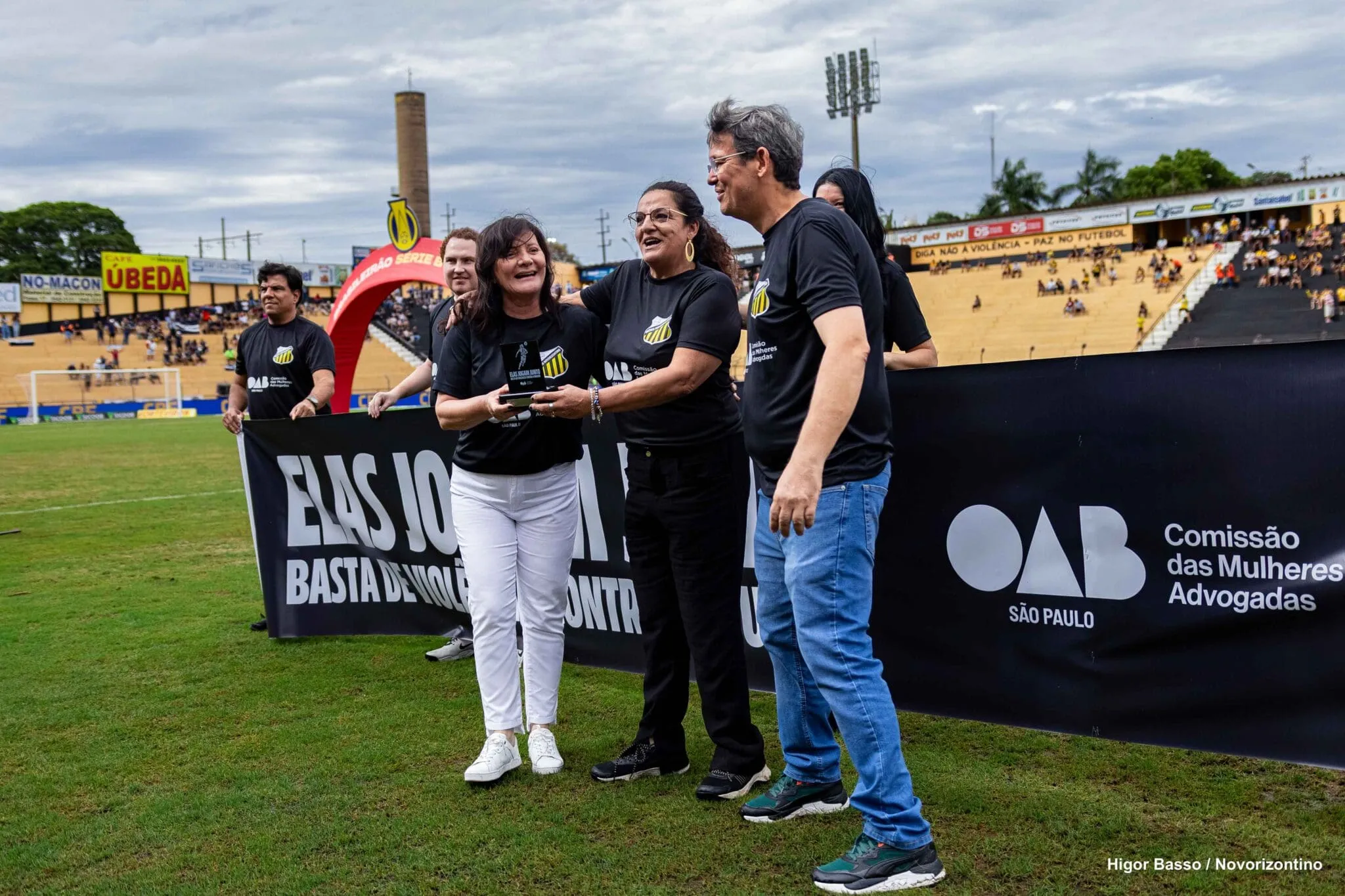 Série B: Novorizontino e OAB unem forças contra a violência à mulher 4 Novorizontino e OAB fazem campanha contra a violencia a mulher 1