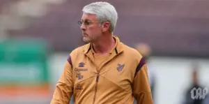 Série B: Emocionado, Odair Hellmann projeta acesso do Athletico-PR