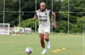 Série B: Paysandu rescinde com cinco jogadores após rebaixamento