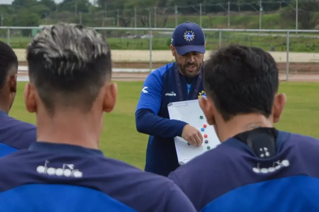 São José reforça elenco para a A2 e amplia opções no ataque