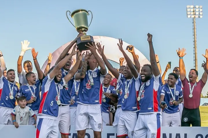 Cianorte goleia o Azuriz e conquista o título da Taça FPF