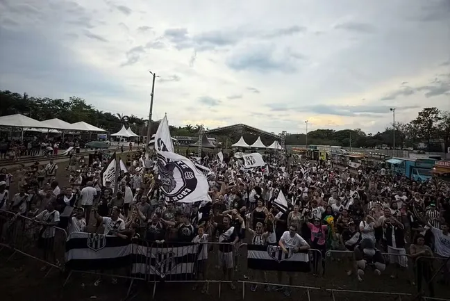 Screenshot 2025 11 01 at 22 01 00 Ponte Preta torcida faz carreata para comemorar titulo da Serie C