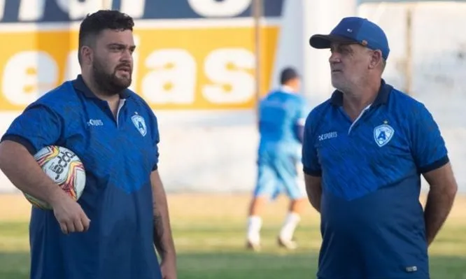 Screenshot 2025 11 11 at 09 54 46 Gabriel Teixeira deve comandar o Murici em 2026 RADIO SAMPAIO