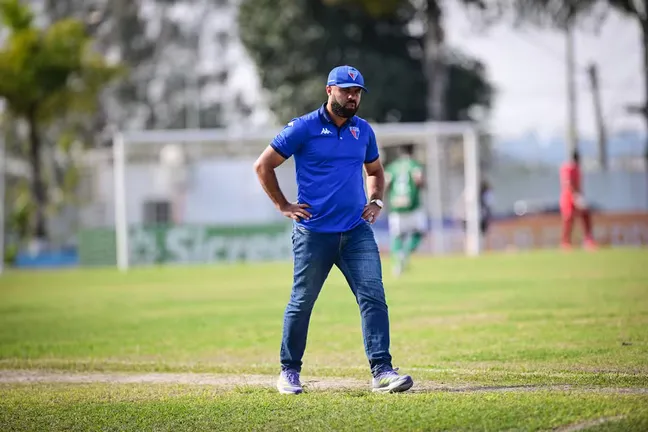 Treinador que estava no interior paulista assume time no Mato Grosso do Sul