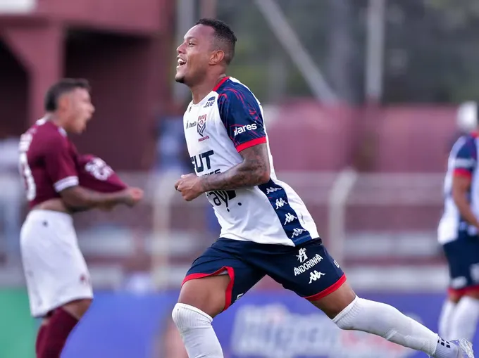 Screenshot 2025 11 13 at 11 42 08 Artilheiro do Gremio Prudente no ano volta por emprestimo