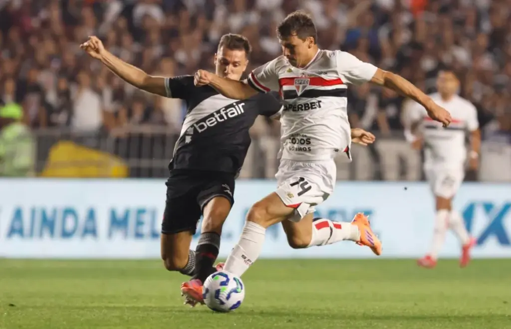 Vasco 0 x 2 São Paulo - Tricolor é eficaz e vence no Brasileirão 2 Screenshot 11