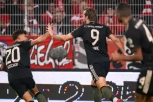 ALEMÃO: Neuer falha, Bayern tem série de 16 vitórias interrompida em empate com o Union Berlin