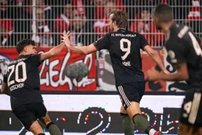 ALEMÃO: Neuer falha, Bayern tem série de 16 vitórias interrompida em empate com o Union Berlin