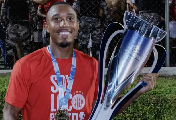 Ponte Preta acerta com ex-América-RN e mira meia vice-campeão da Série C