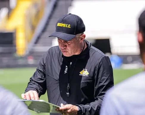 Série B: Eduardo Baptista destaca postura do Criciúma contra o Atlético-GO