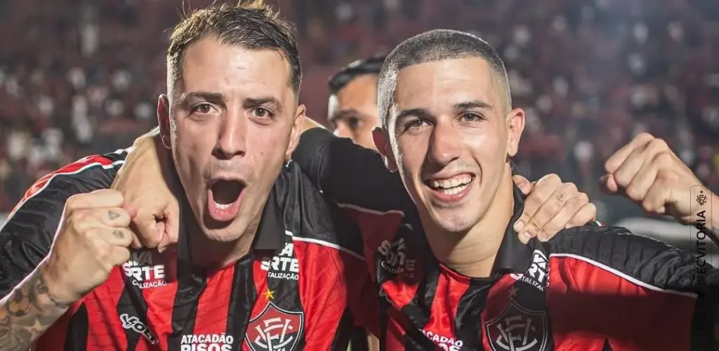 Vitória x Botafogo- Onde assistir, horário e escalações 2 Renzo López e Cantalapiedra em ação pelo Vitória (Foto: Victor Ferreira-EC Vitória)