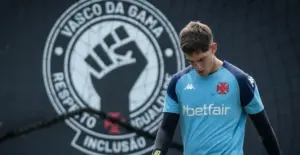 Santos enfrenta ação trabalhista de R$ 227 mil movida por goleiro sub-20 do Vasco