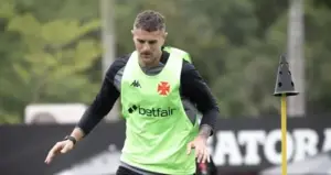 Vasco tenta superar desfalques e buscar três pontos importantes contra o Botafogo