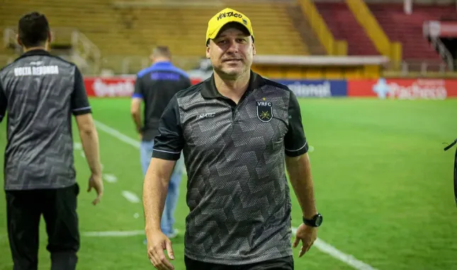 Série B: Volta Redonda oficializa rescisão de Rogério Corrêa
