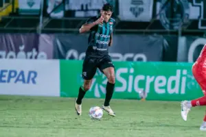 Portuguesa contrata meia ex-Athletico-PR para 2026